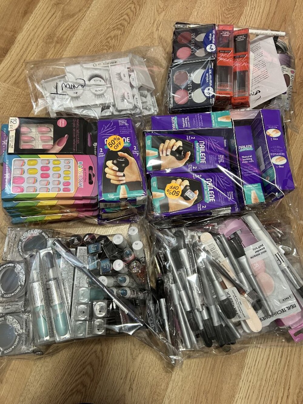 Huge Makeup Beauty Lot 100+ Pc NWT e.l.f. Hard Candy CoverGirl Revlon New